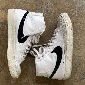 Nikes Mens Hightop Blazers